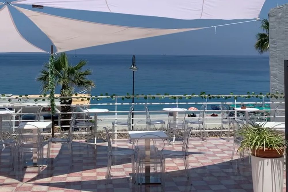 The terrace by day